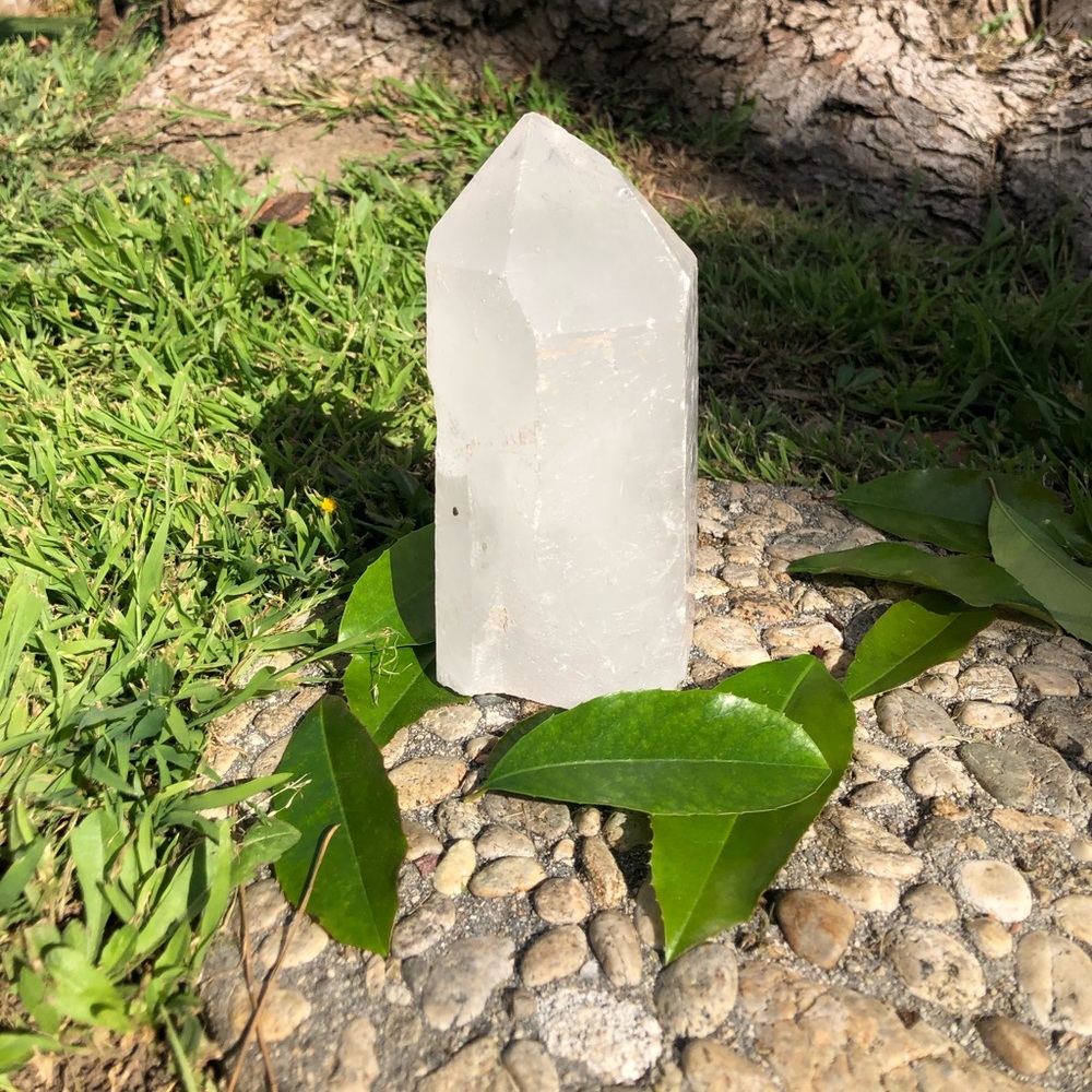 Clear quarts point